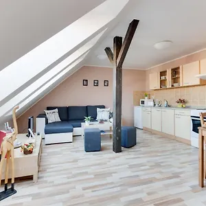  Apartment Jane's Attic